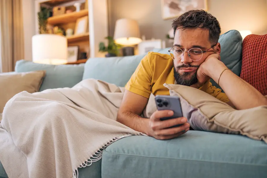 sub-buzz-5973-1740432097-1